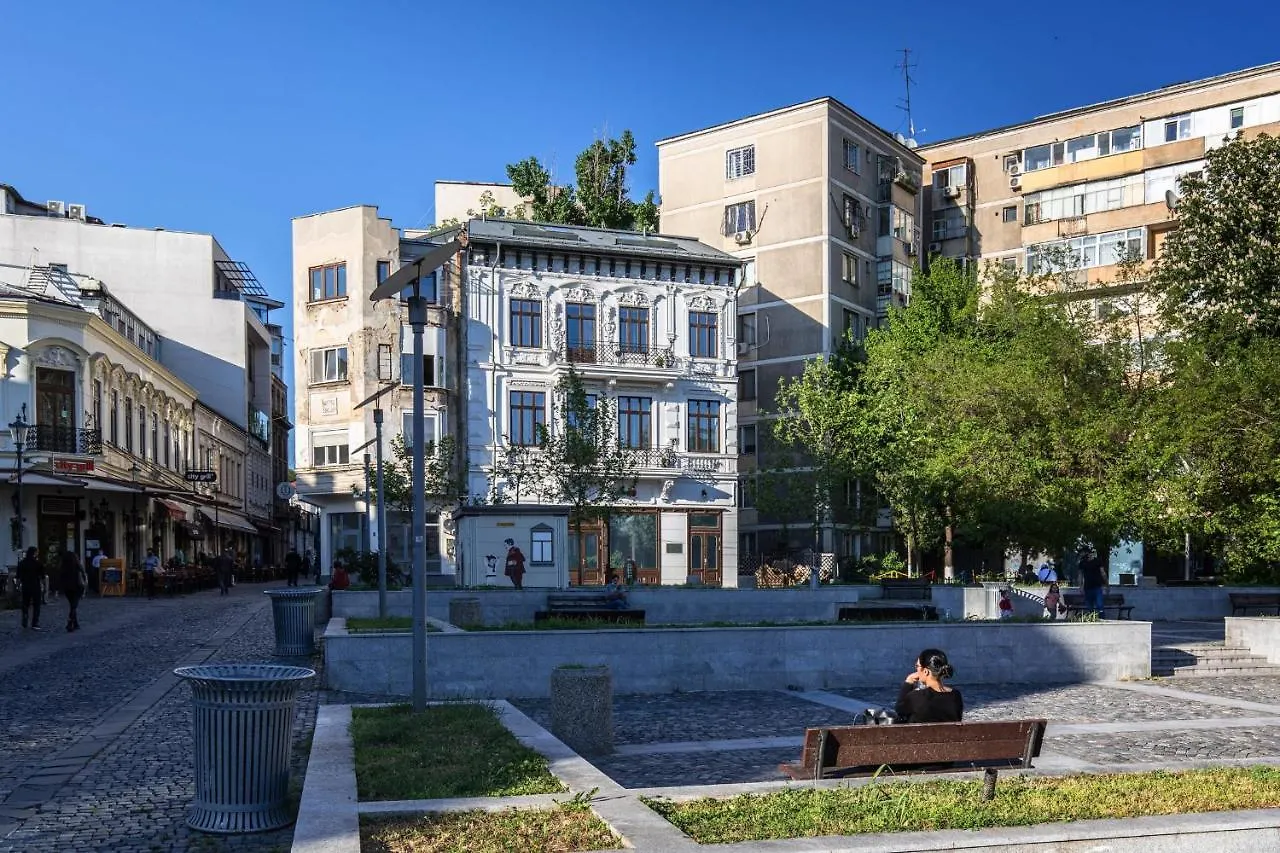 Holt Old Town Luxury Suites Bucharest 2*,  Romania