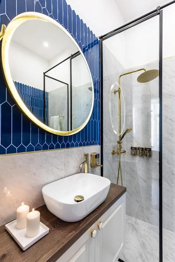 Holt Old Town Luxury Suites Bucharest
