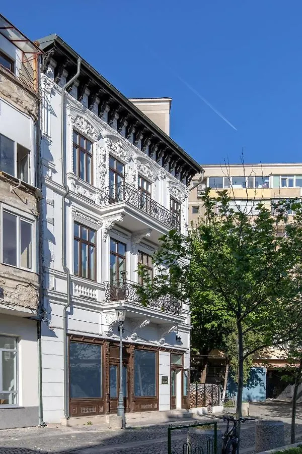 Holt Old Town Luxury Suites Bucharest 2*,  Romania