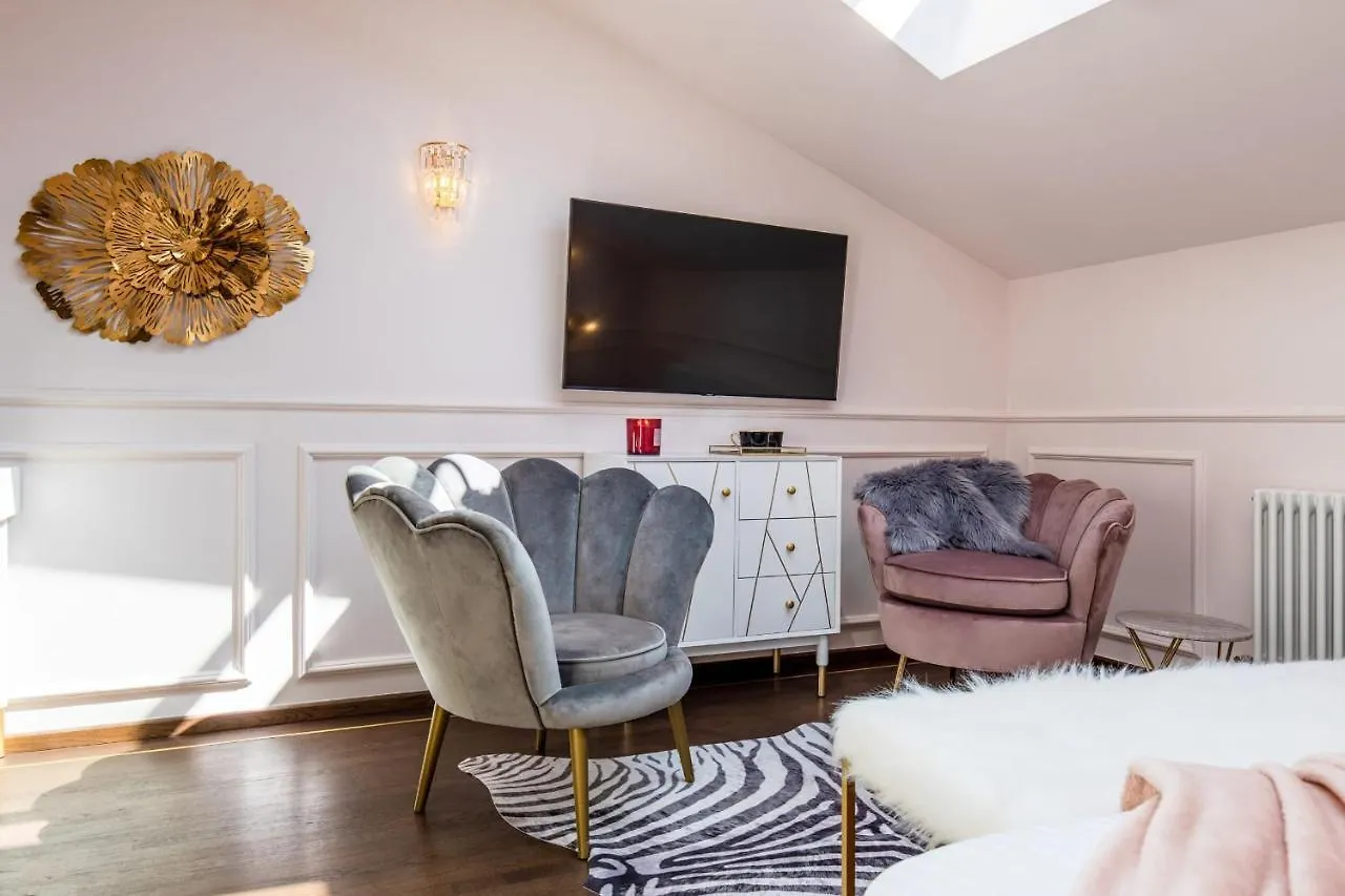 Holt Old Town Luxury Suites Bucharest Romania